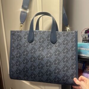 MK large Gigi empire tote
